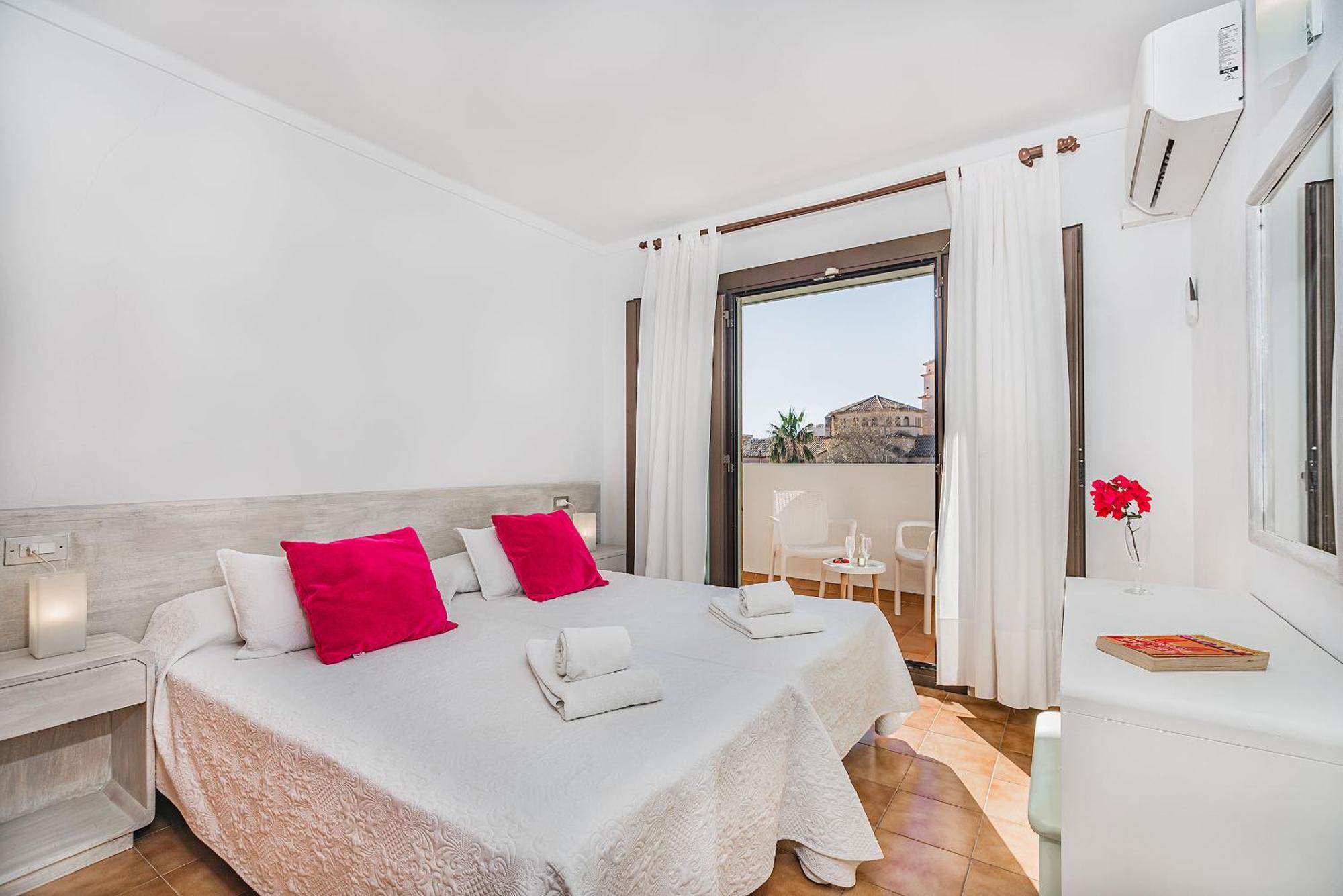Apartamentos Bressol Port de Pollença Eksteriør billede