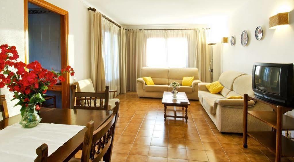 Apartamentos Bressol Port de Pollença Eksteriør billede