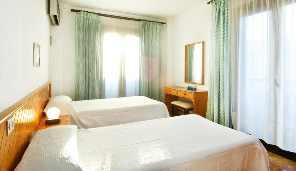Apartamentos Bressol Port de Pollença Eksteriør billede